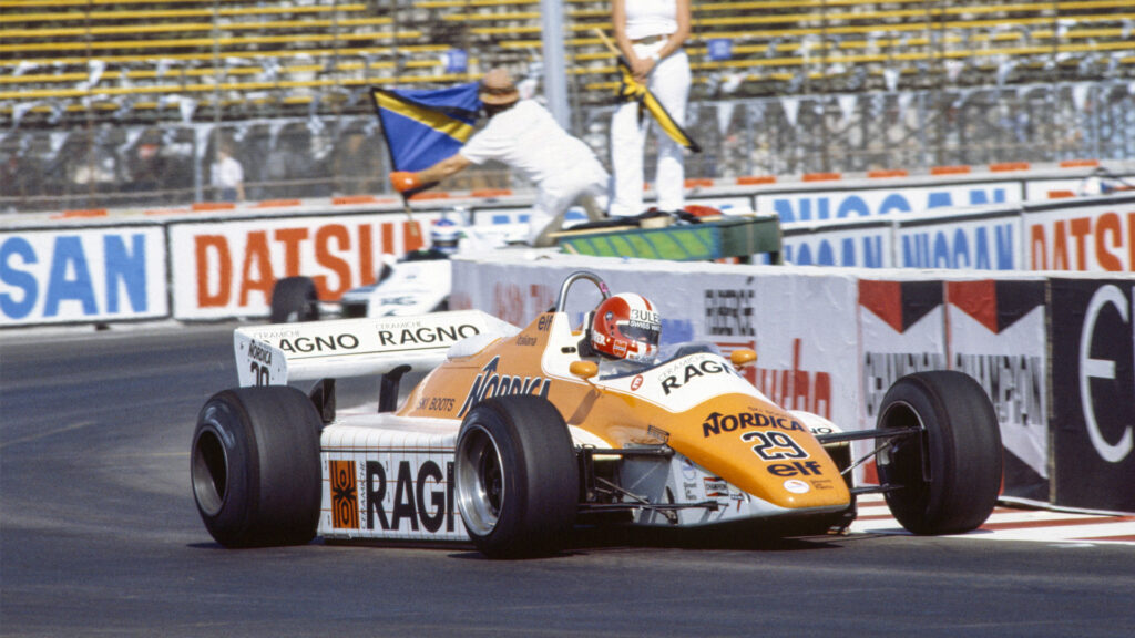 Blue and Yellow Striped Flag, Streets of Las Vegas, United States of America, Marc Surer, Arrows A5 Ford, Motorsport Images
