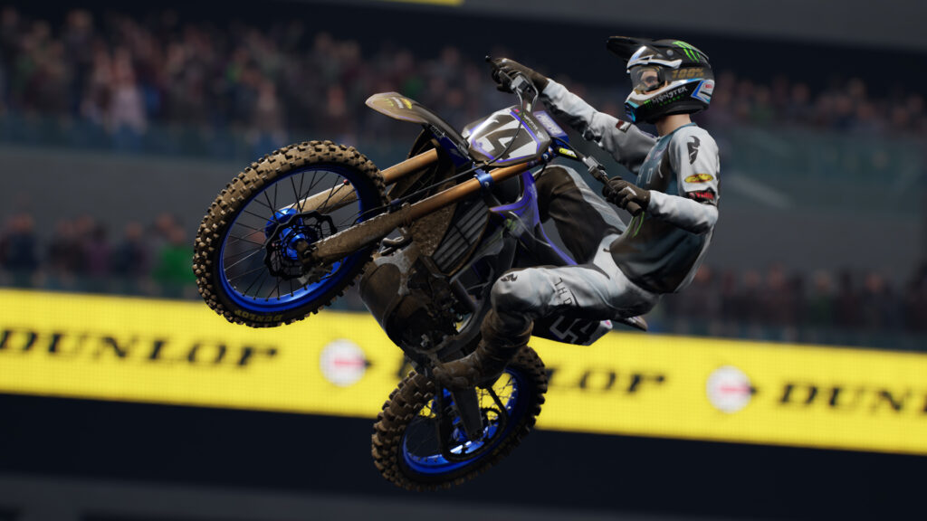 Monster Energy Supercross 5 gameplay