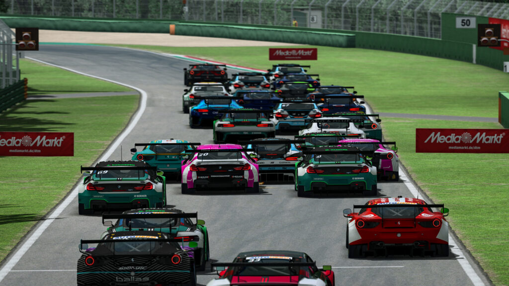 Löhner and Siggy strike first in 2022 DTM Esports Championship | Traxion