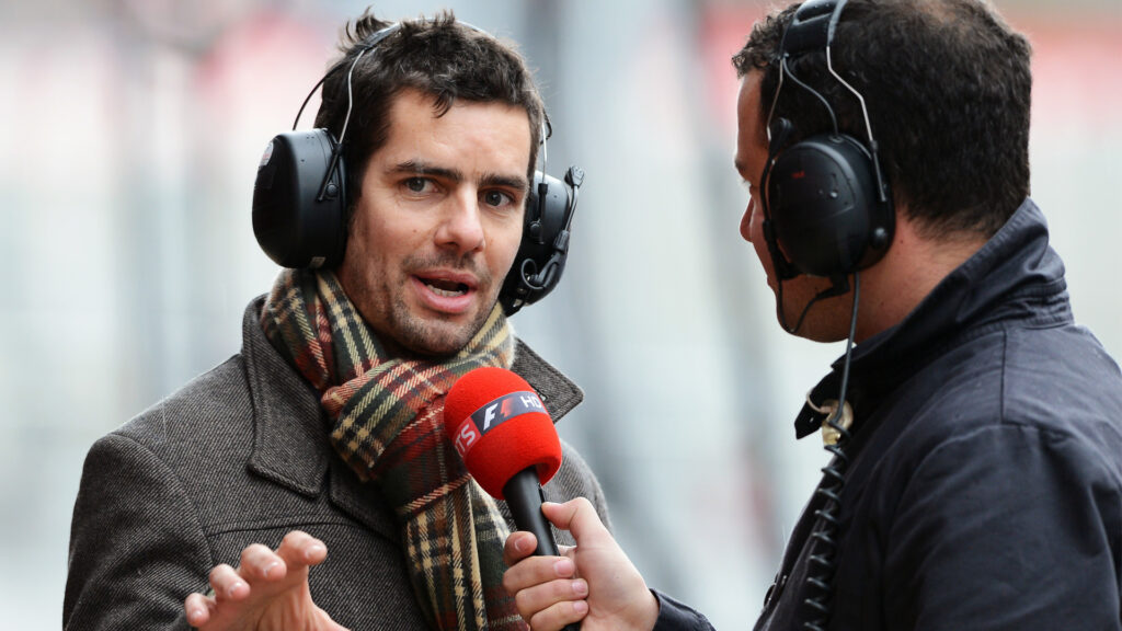 Marc Priestley aka F1 Elvis speaks to Ted Kravitz, F1 Spain Testing 2013 - Sutton Images, Motorsport Images